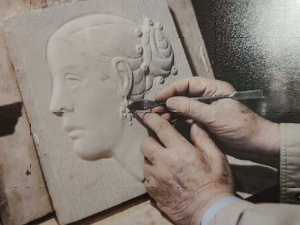 El sentimiento femenino en la obra de Agustín Casillas