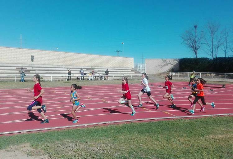 Atletismo en pista al aire libre