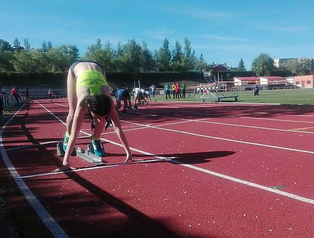 Atletismo en pista al aire libre
