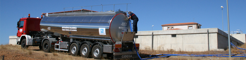 Servicio de suministro de agua potable con cisternas