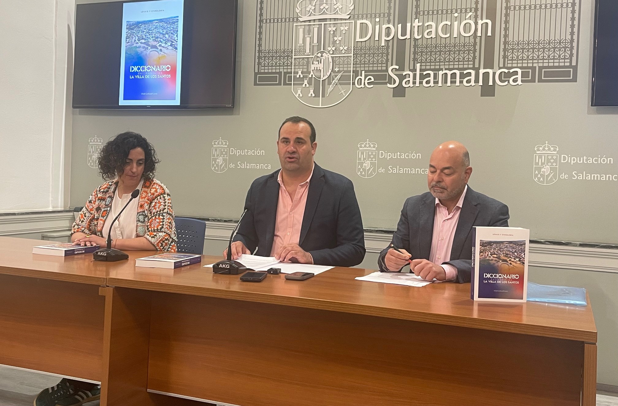El Instituto de las Identidades presenta el Diccionario del habla de la villa de Los Santos, una obra clave para el patrimonio lingüístico salmantino
