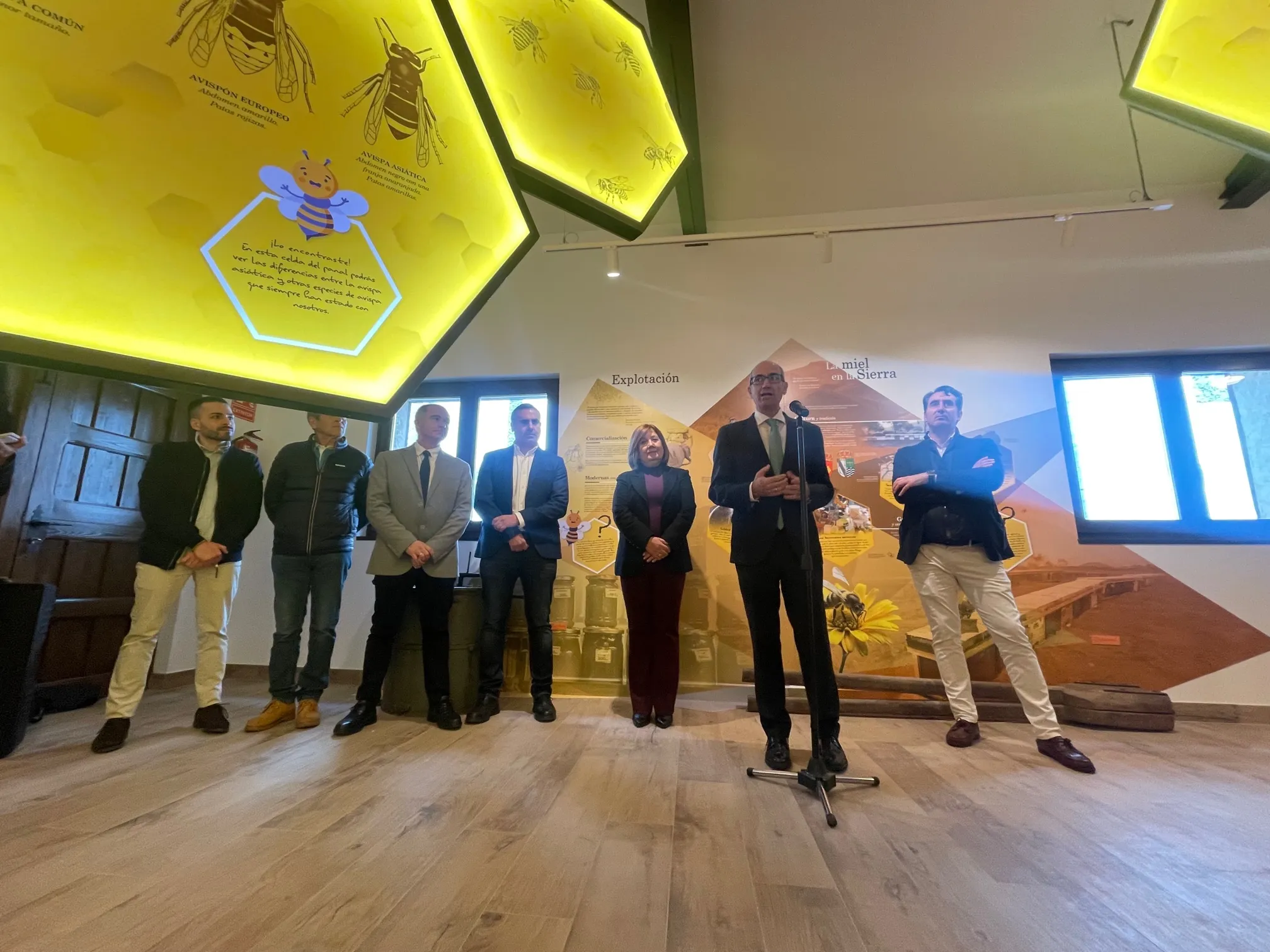Presentación del Presidente de la Diputación en la inauguración del Centro de Interpretación de la Miel en Valero