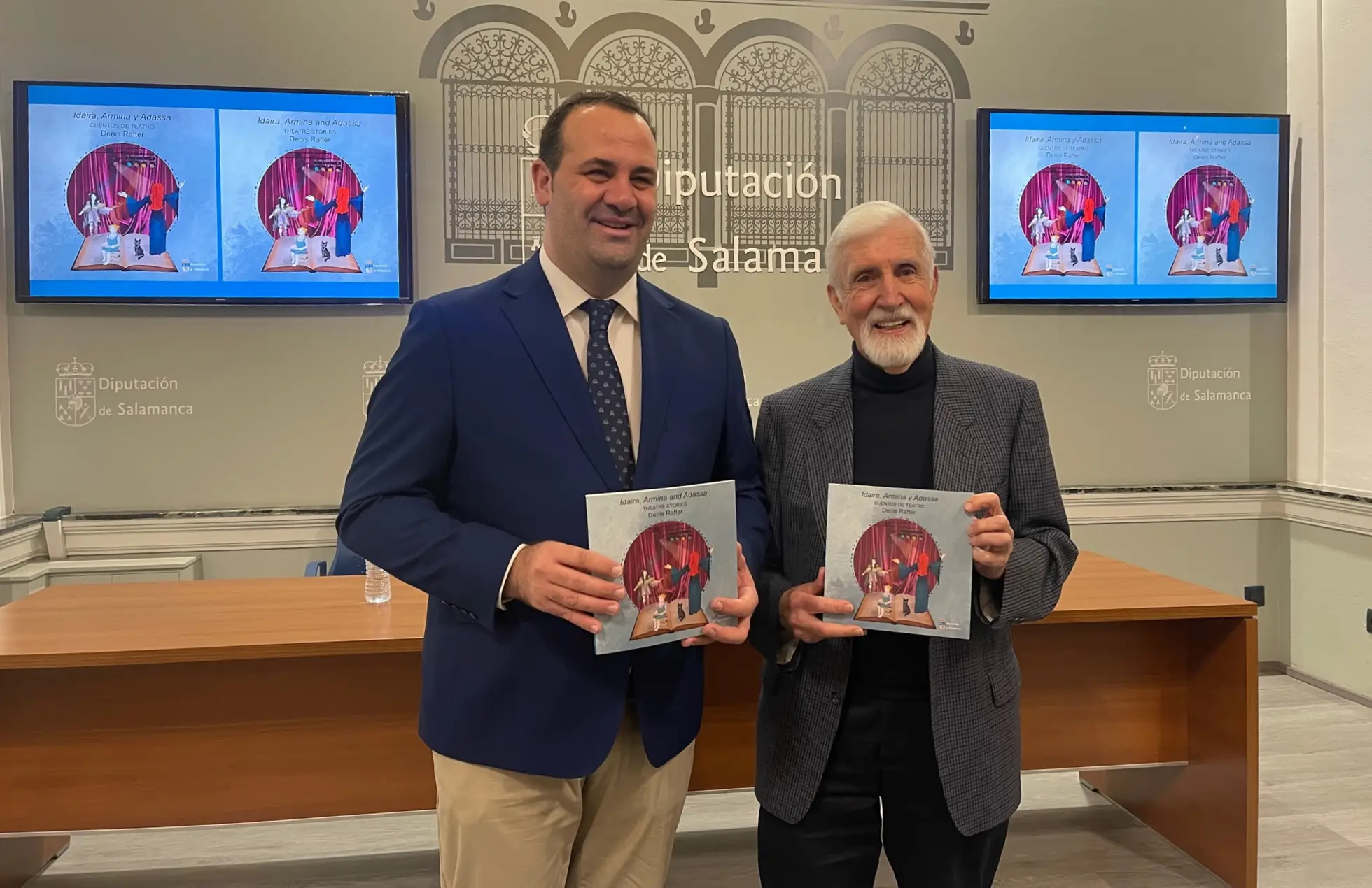 Presentación del diputado de Cultura, David Mingo, y el dramaturgo, director y actor Irlandés Denis Rafter de la publicación 