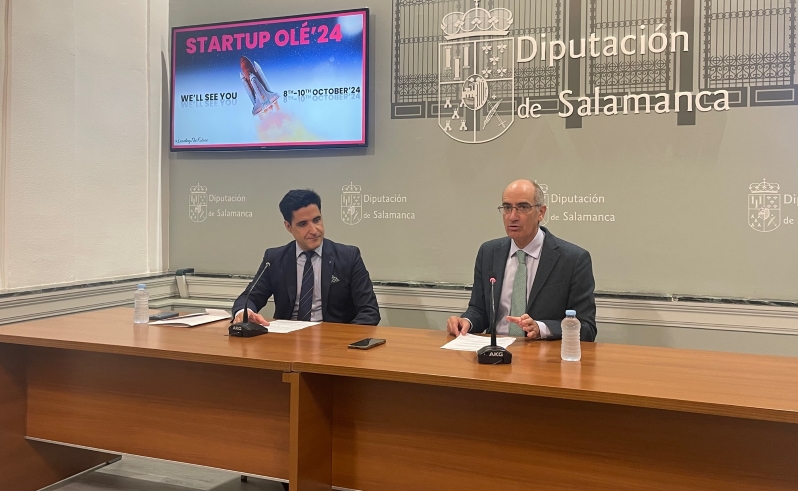 El presidente de la Diputación, Javier Iglesias, y el Ceo de Start Up Olé, Emilio Corchado.