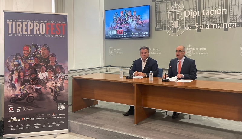 El presidente de la Diputación, Javier Iglesias, y el director general del Grupo Andrés, Eduardo Salazar.