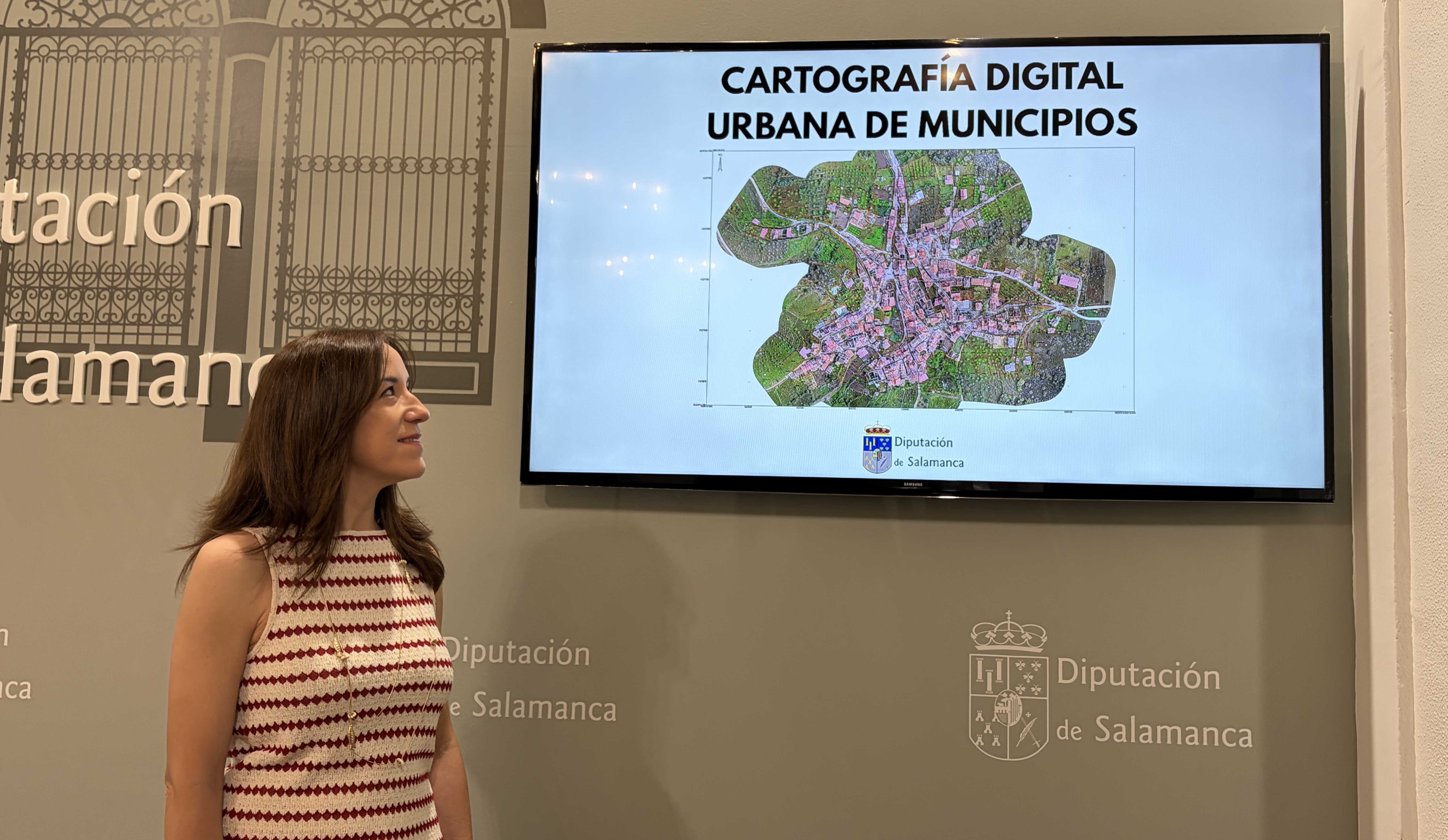 Pilar Sánchez presenta las novedades de Cartografía Digital