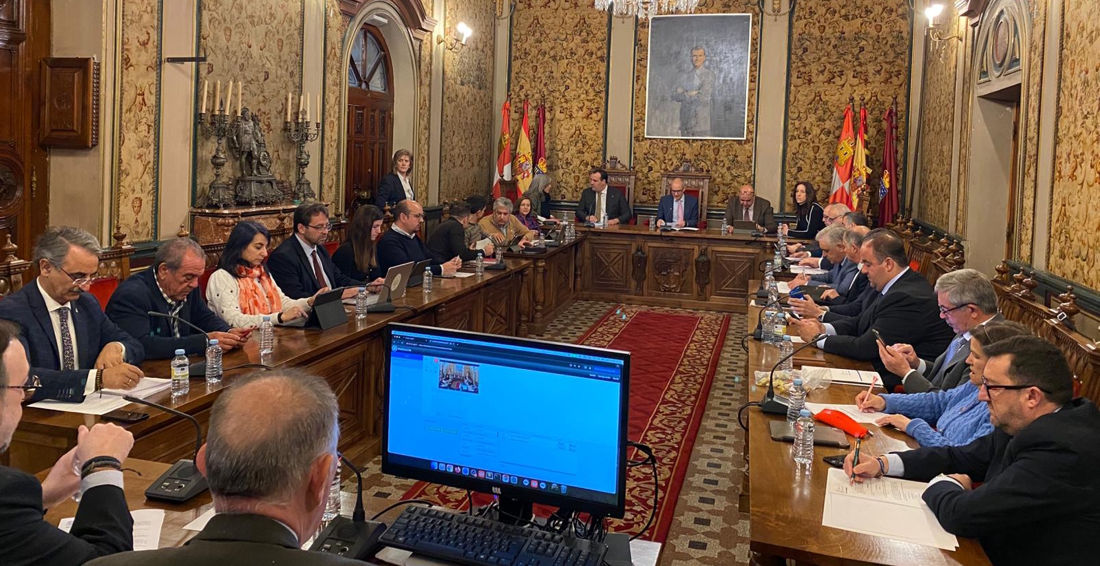 Foto tomada en el pleno extraordinario de marzo de 2026