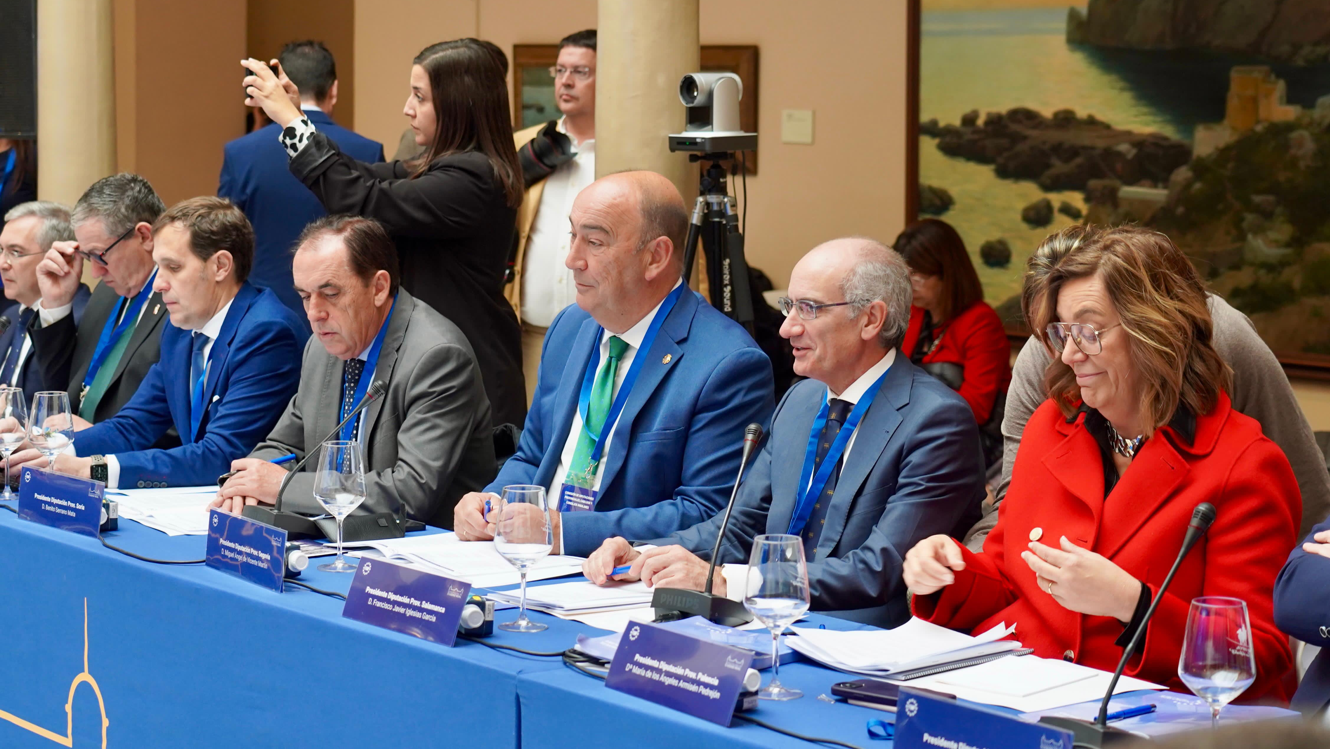  Javier Iglesias demanda en la FEMP una respuesta legislativa adecuada para la prestación del Servicio de Extinción de Incendios Urbanos
