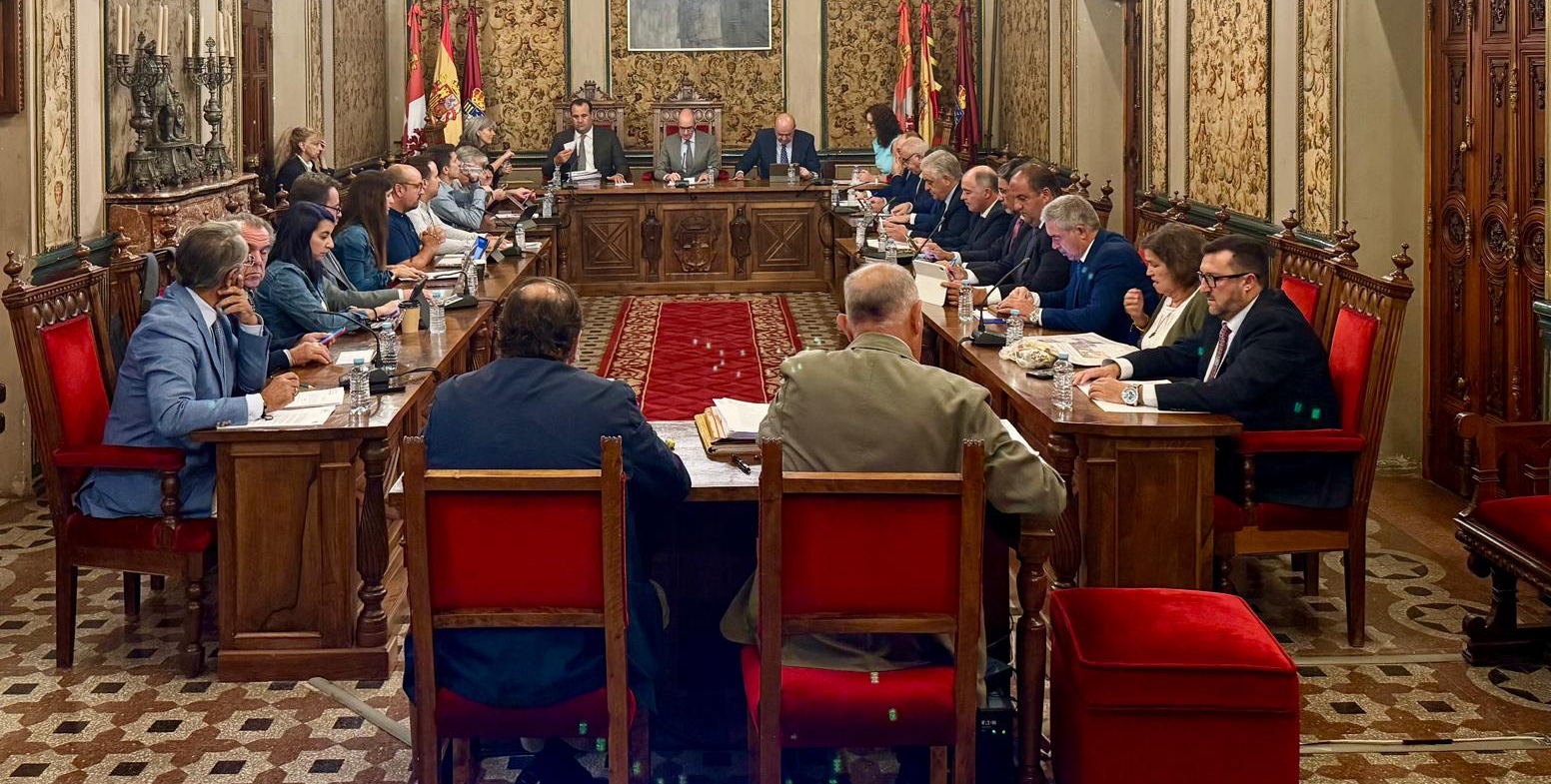 Foto tomada en el pleno de agosto de 2026